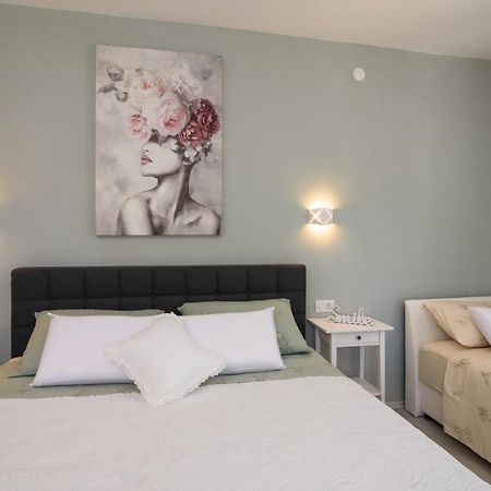 Luxury Apartment Hajdi Trogir Exteriör bild