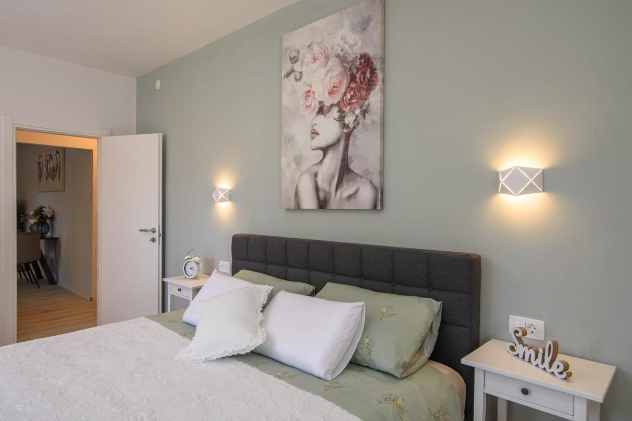 Luxury Apartment Hajdi Trogir Exteriör bild
