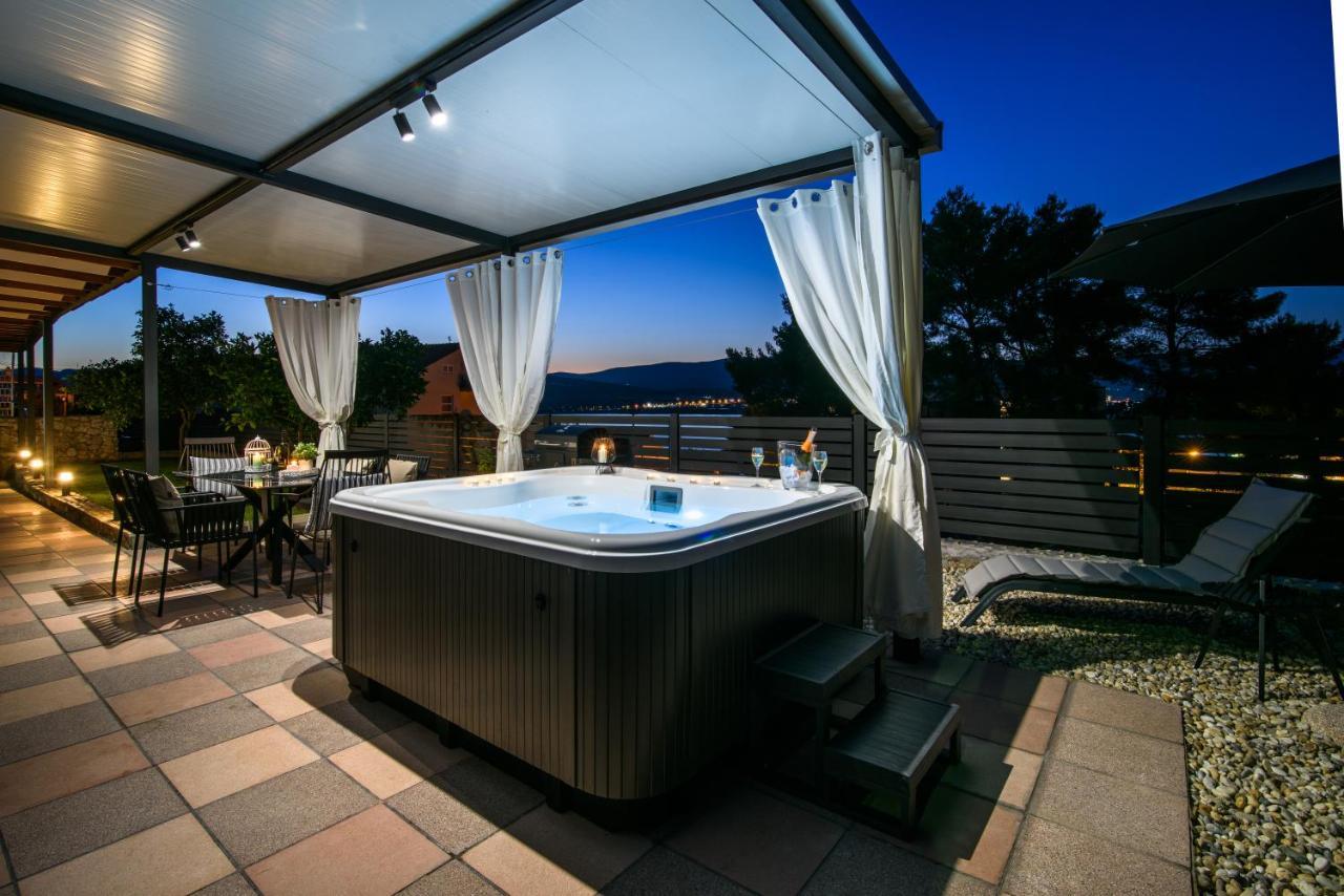 Luxury Apartment Hajdi Trogir Exteriör bild